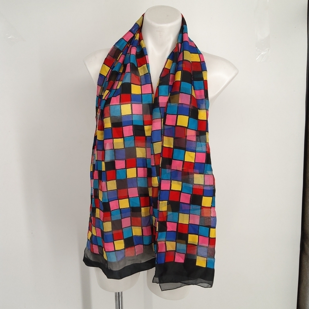 Colorblock accent scarf